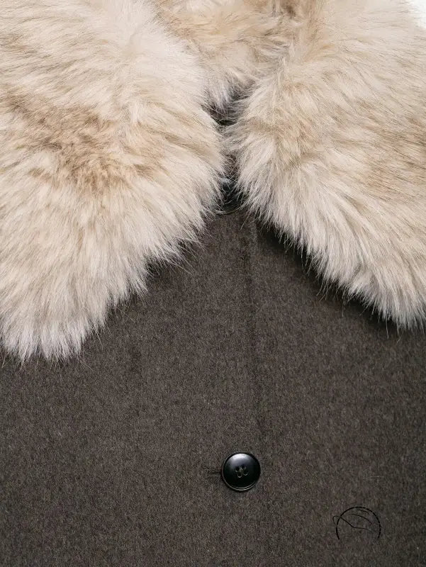 Gray wool fur effect neckline coat with black buttons