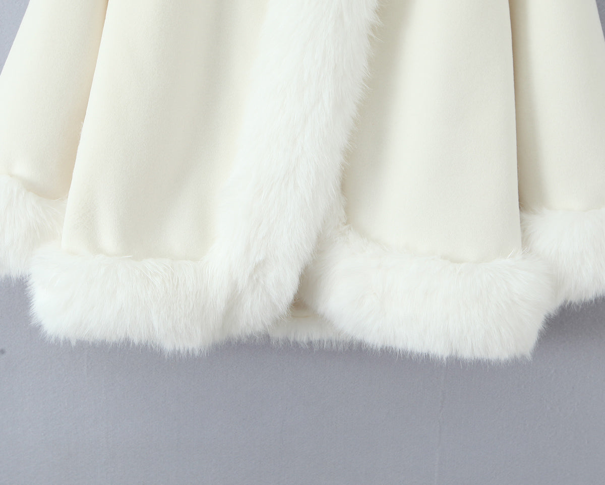 Langry fashion white fur trim on graceful woolen jacket collar, ملابس