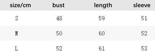 قميص بولو مخطط باللونين الأبيض والأسود من Langry Fashion مع ياقة وأساور