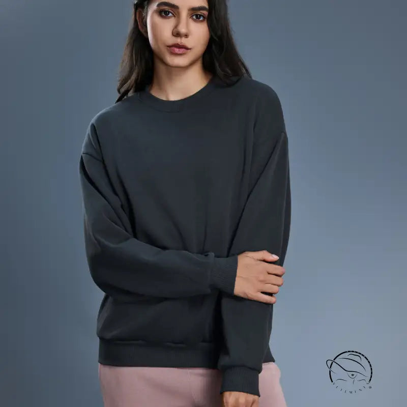 Charcoal gray long sleeve crewneck sweatshirt in soft cotton blend fashion