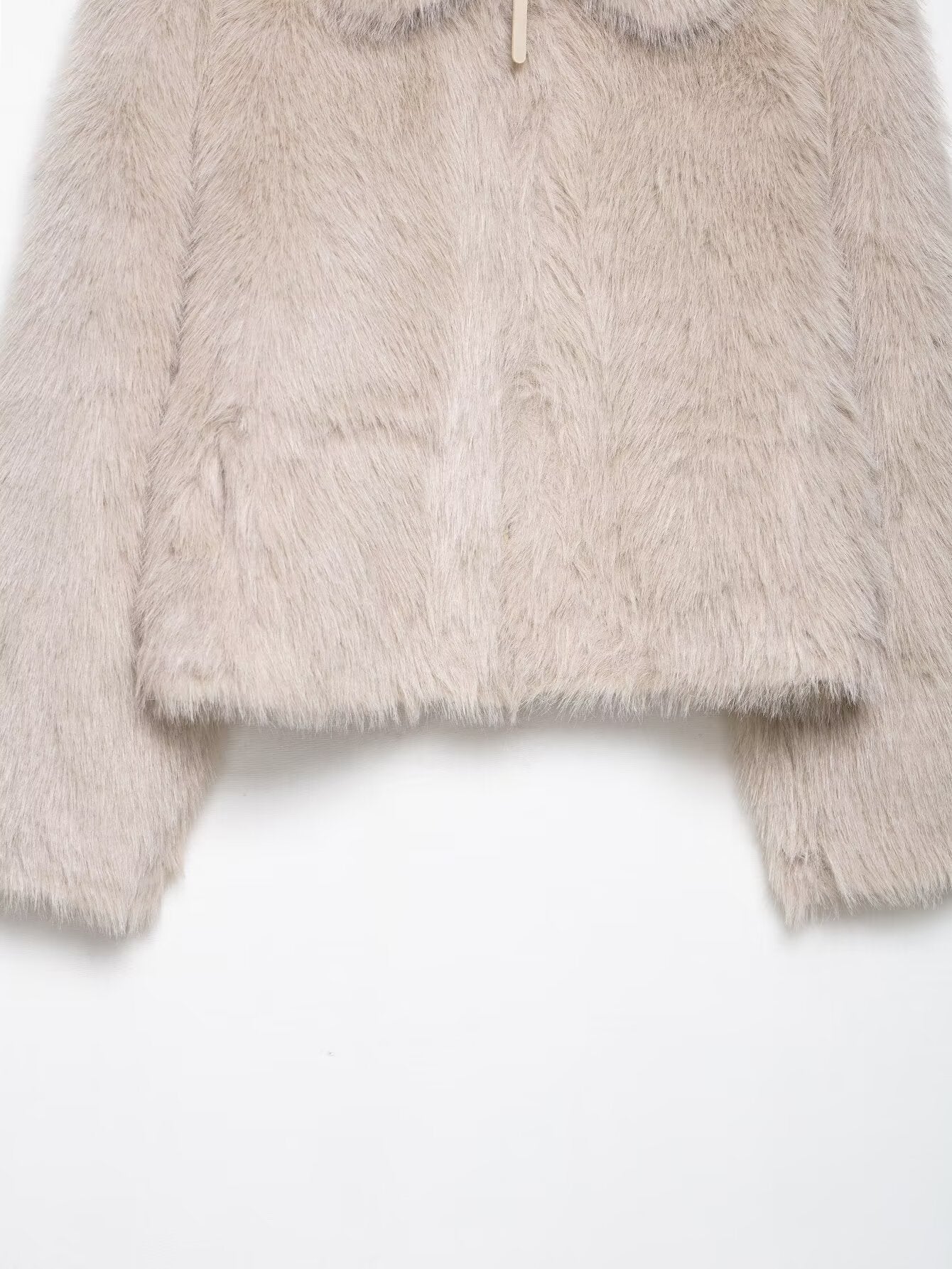 Fashionable beige faux fur vest with hood and zipper in Langry wool jacket