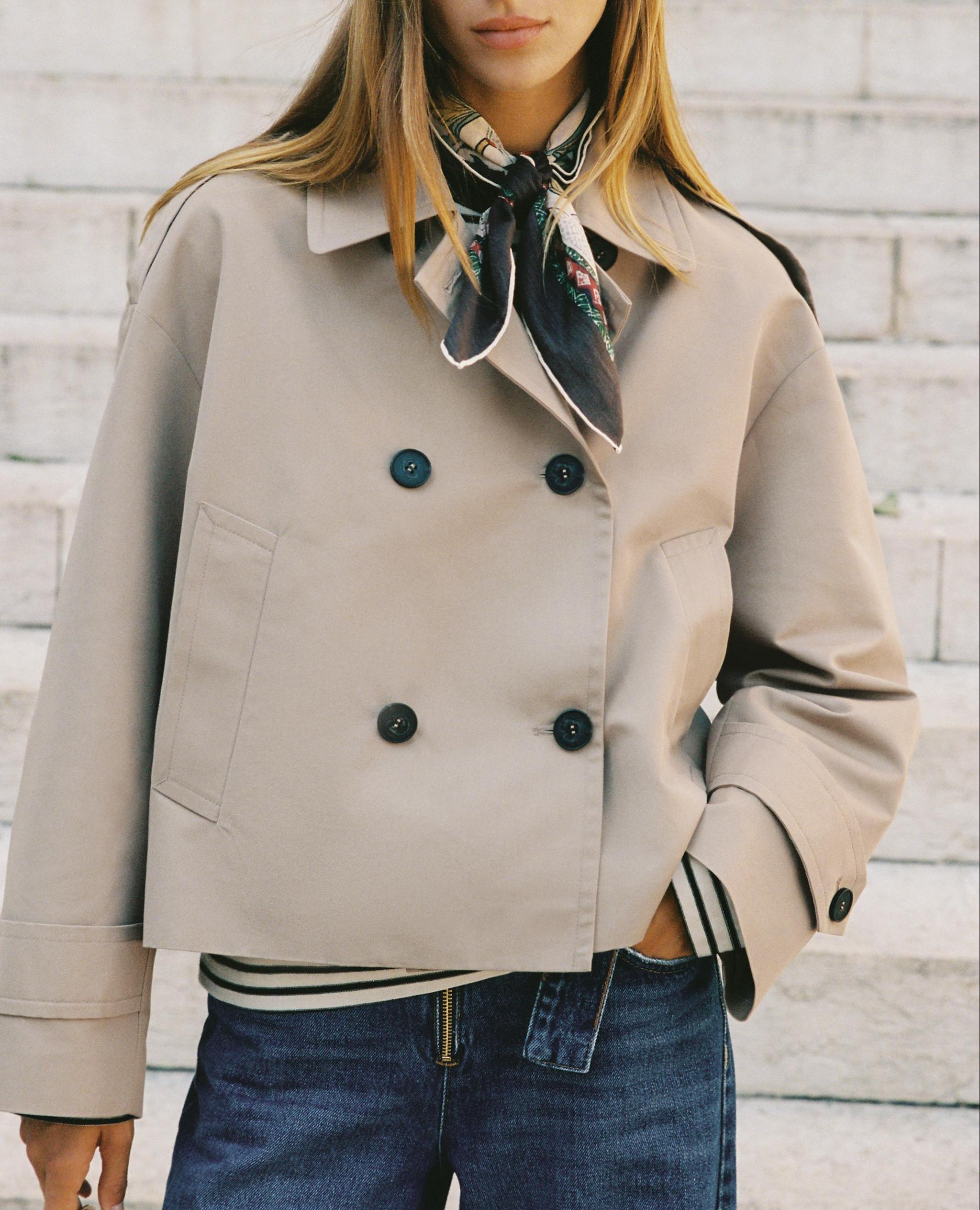Beige double-breasted blazer with black buttons, enchanting Langry fashion scarf