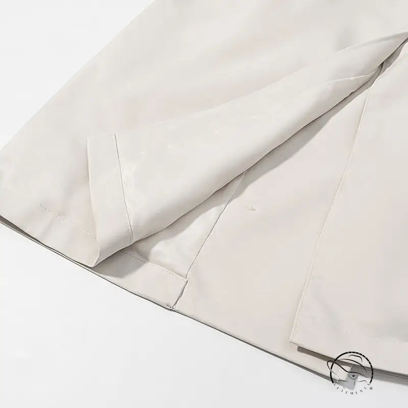 Cream-colored cotton sheet set in windbreaker winter fashion style