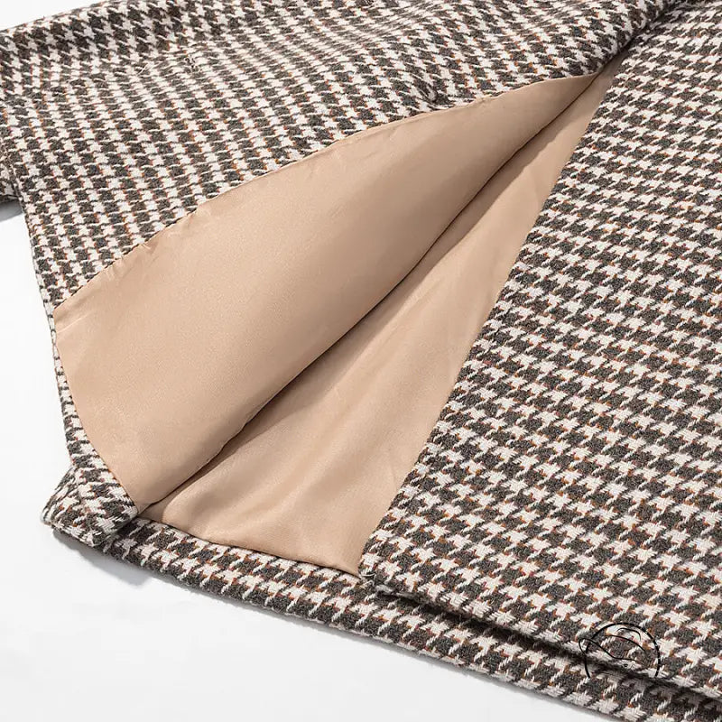Winter retro plaid woolen throw blanket with houndstooth pattern