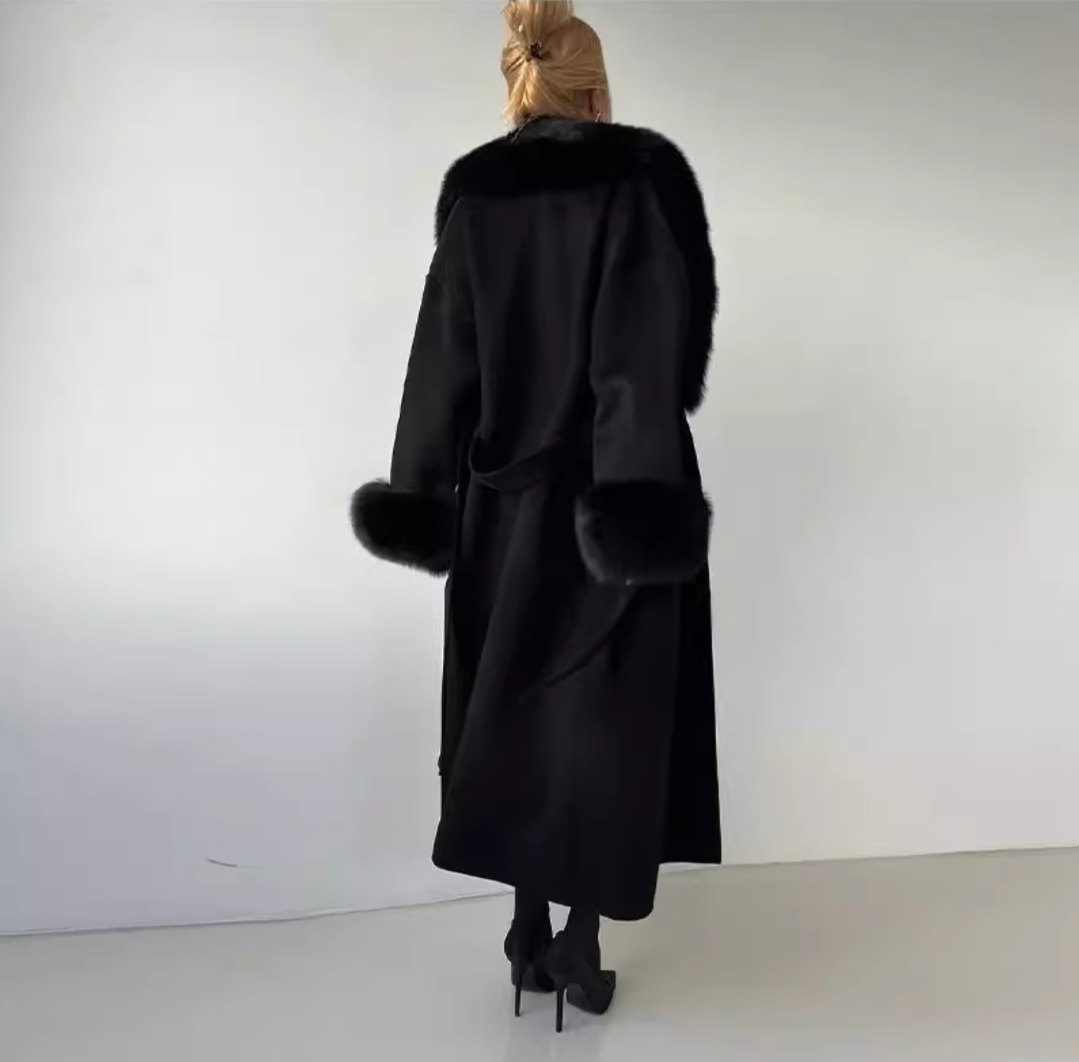 Langry fashion big fur collar belt woolen coat in black