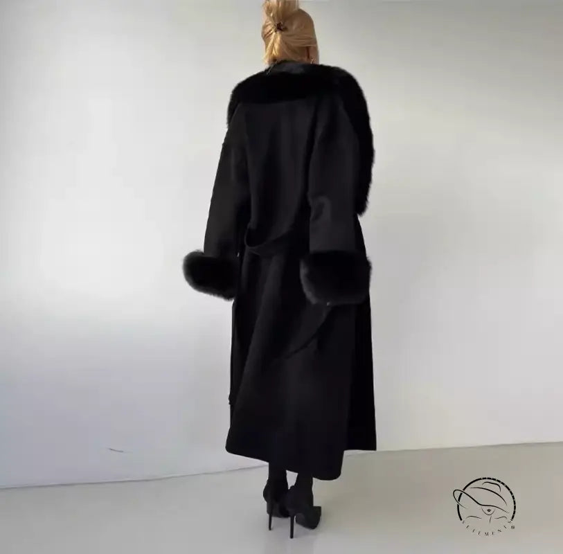 Langry fashion big fur collar belt woolen coat in black fur-trimmed design