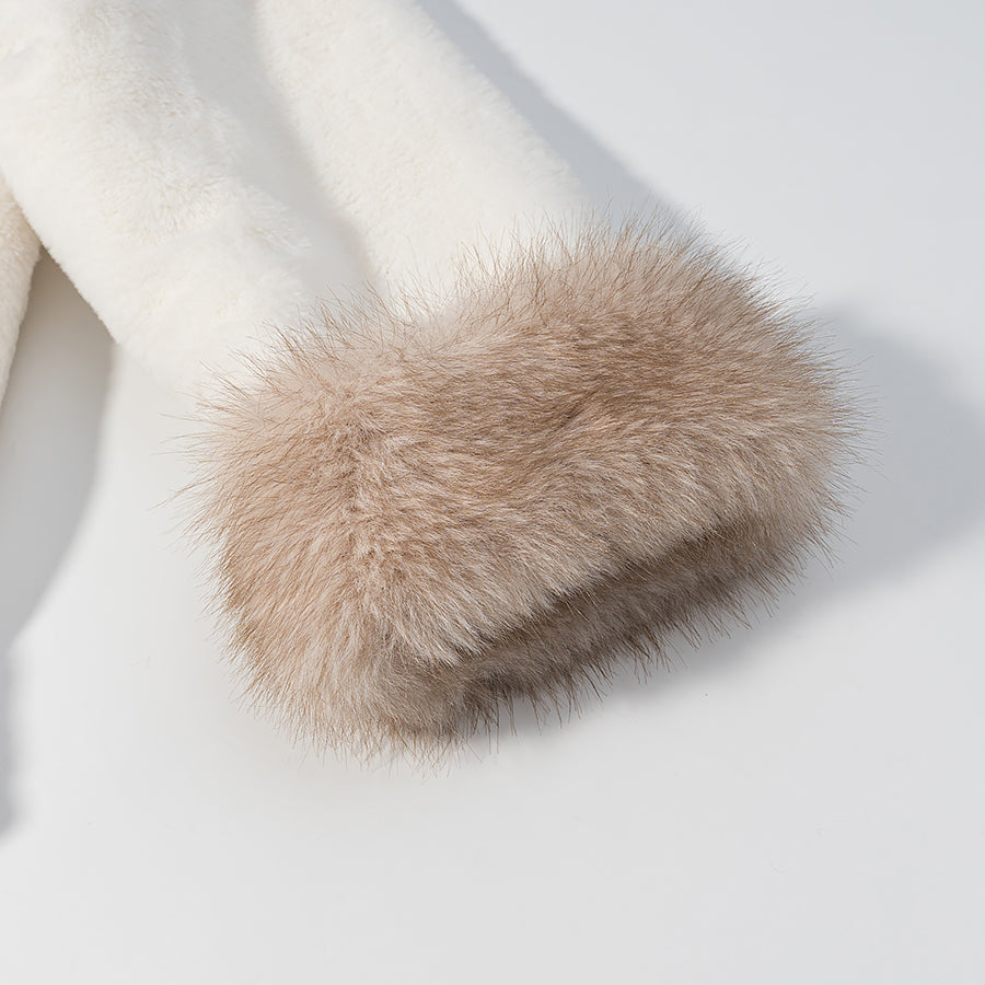 Cream-colored faux fur cuff with soft, fluffy Langry fashion texture