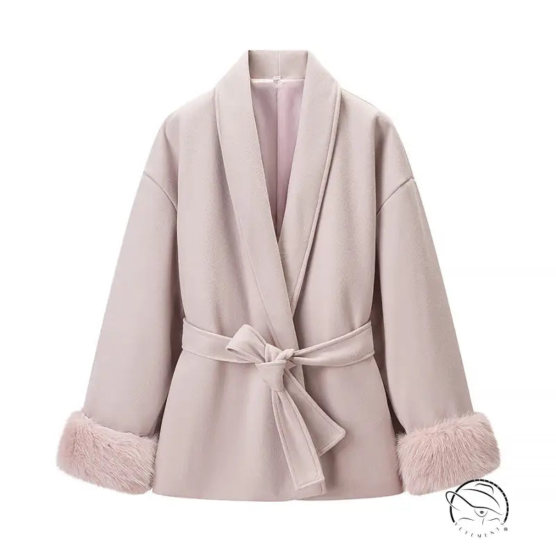 Elegant langry fashion wool coat with blush fur trim and waist belt