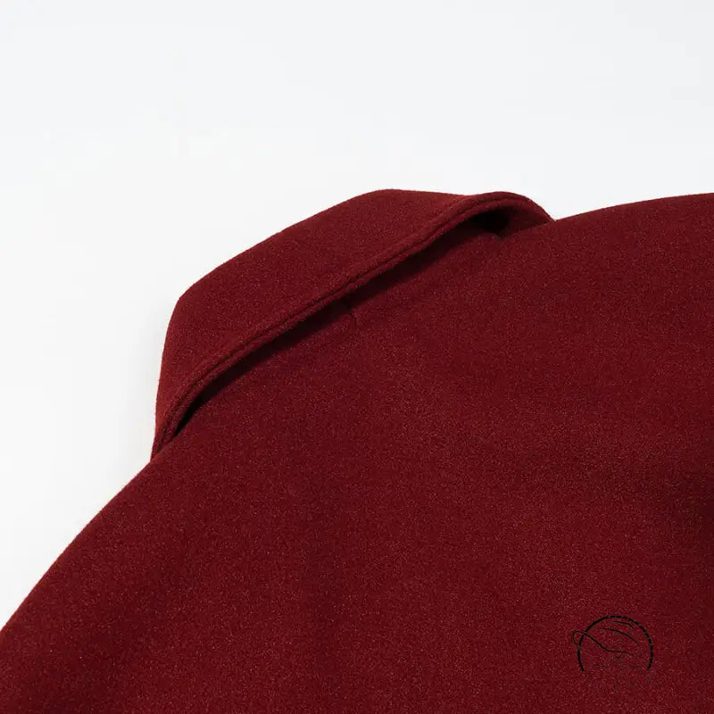 Elegant burgundy wool coat collar in langry fashion ملابس