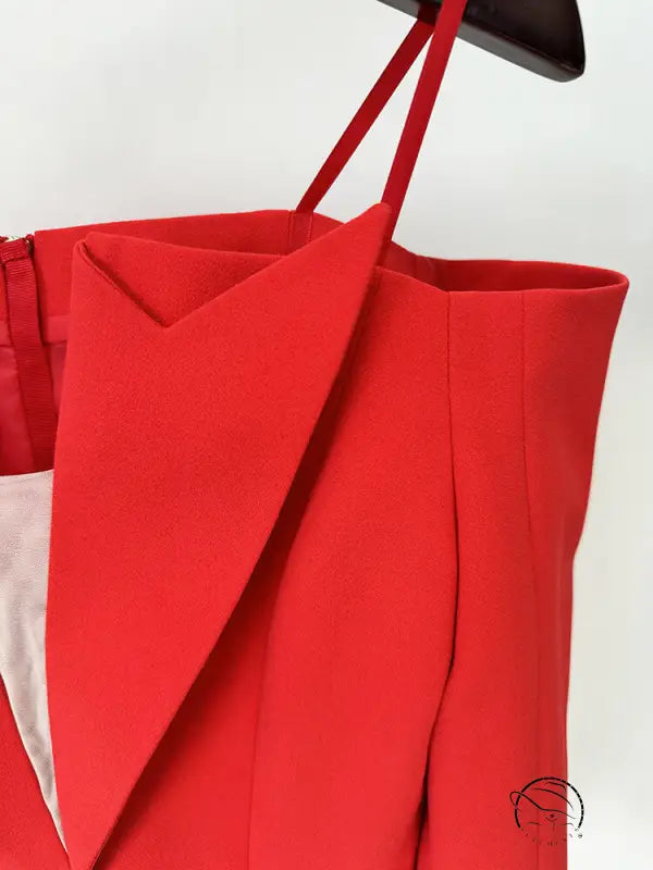Elegant langry off-shoulder blazer in bright red fashion ملابس