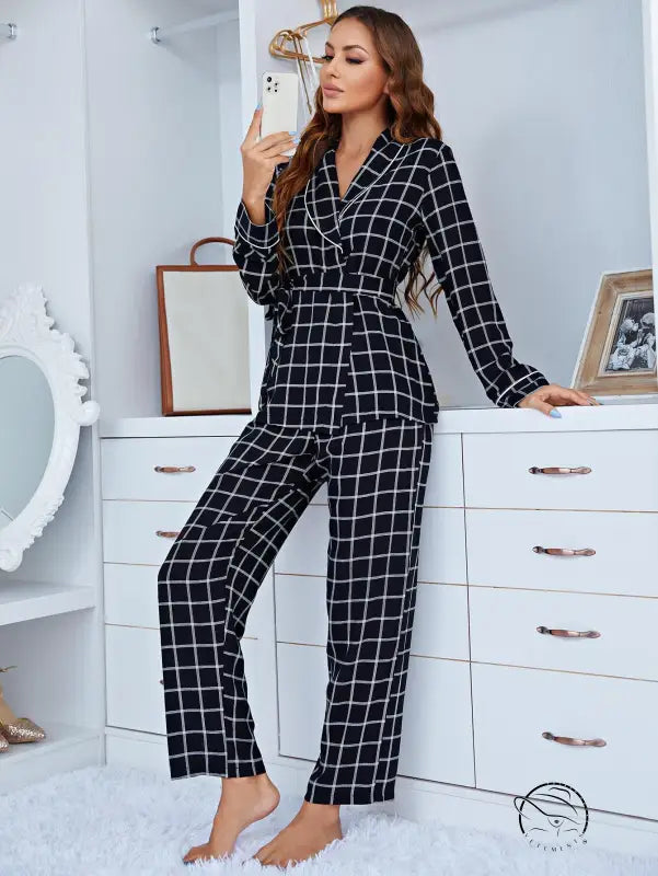 Black and white checkered long sleeve deep V-neck pajama set