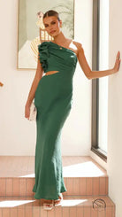 Elegant green one-shoulder enchanting slim fit dress