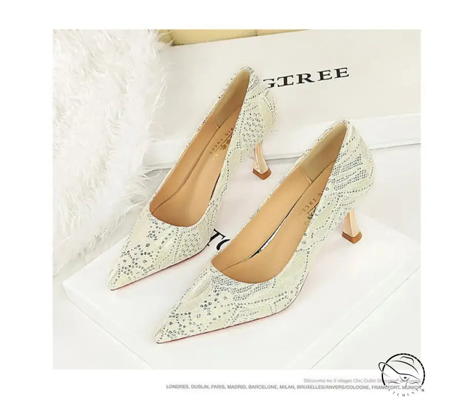 Elegant white lace high heel shoe in Langry fashion style
