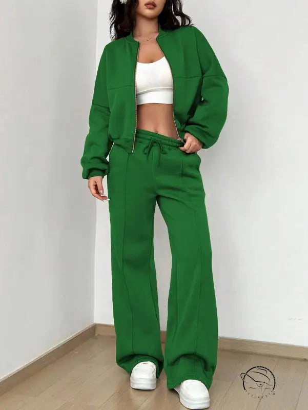 Trendy cardigan two piece set: green tracksuit with white crop top