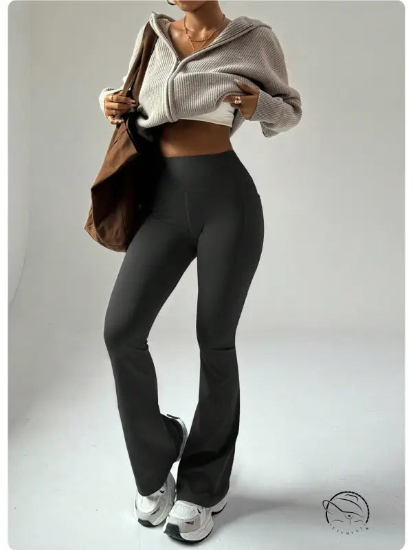 Black high-waisted flared langry fashion leggings