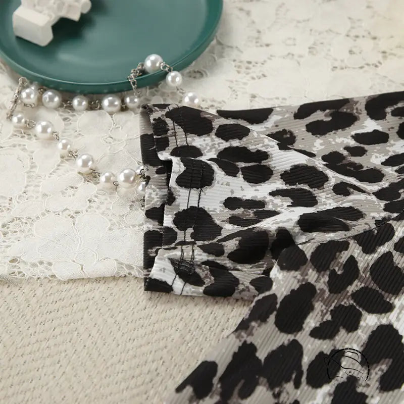 Slim fit leopard print Langry women’s pajama set