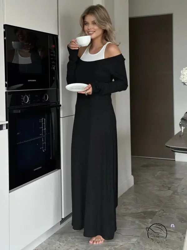 Attractive langry two-piece fashion off-shoulder maxi dress with white tank