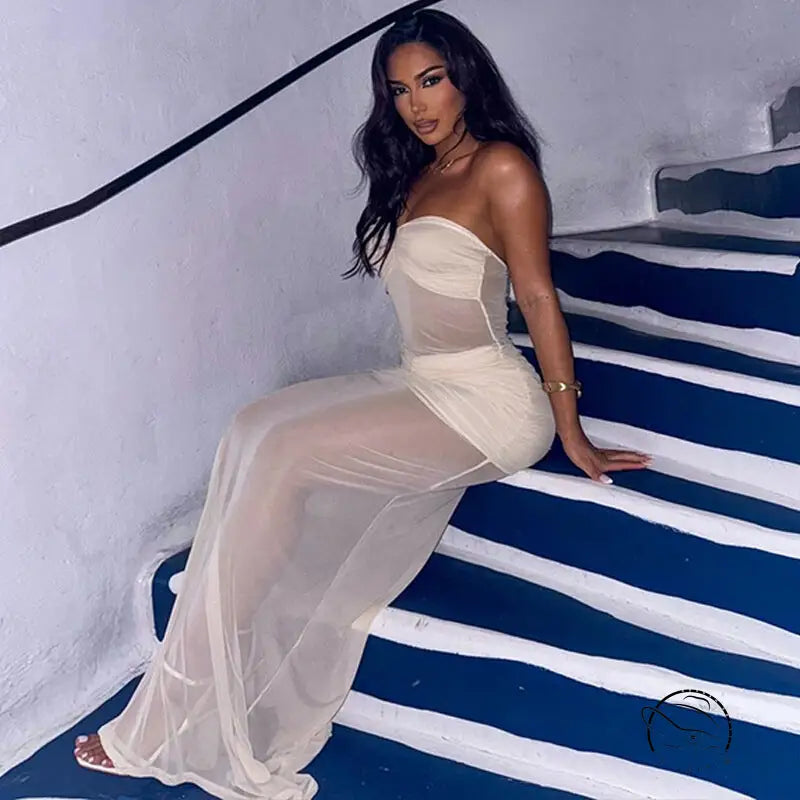 Beautiful mesh stitching strapless sheer dress