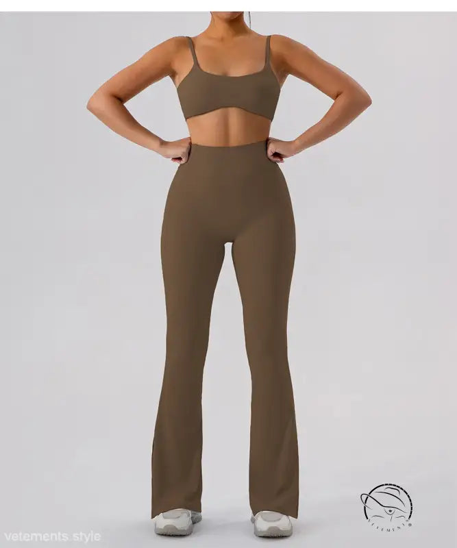 OUTER WEAR CLOSE FITTING YOGA PANTS-VETEMENTS 