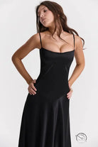 Black spaghetti strap langry fashion dress for evening wear