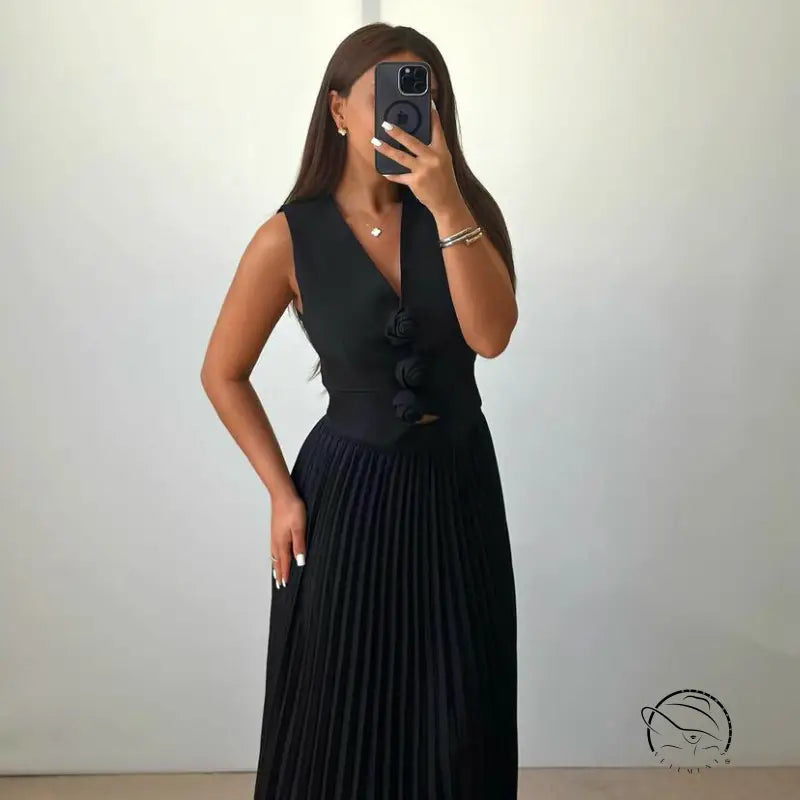 Langry fashion black pleated dress in summer sleeveless two-piece set