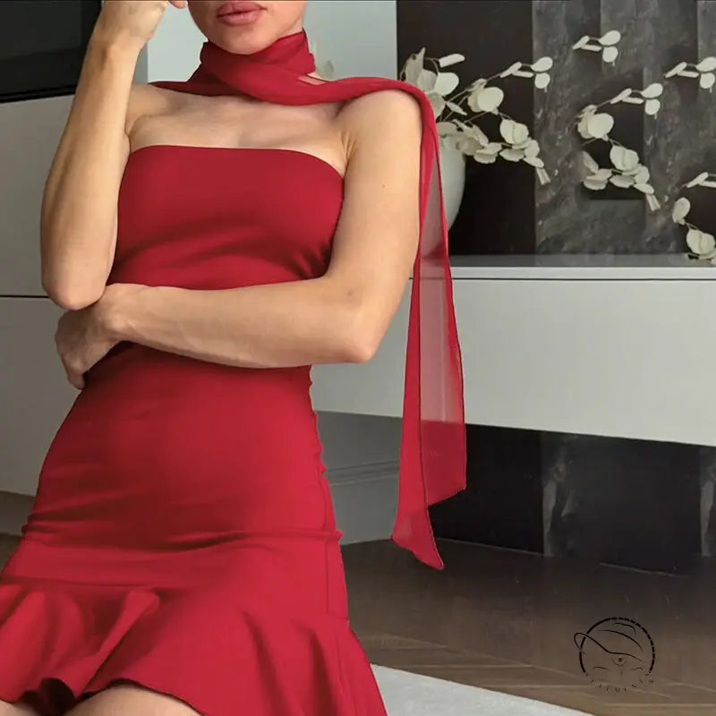 Graceful langry fashion red strapless dress with ruffled hem