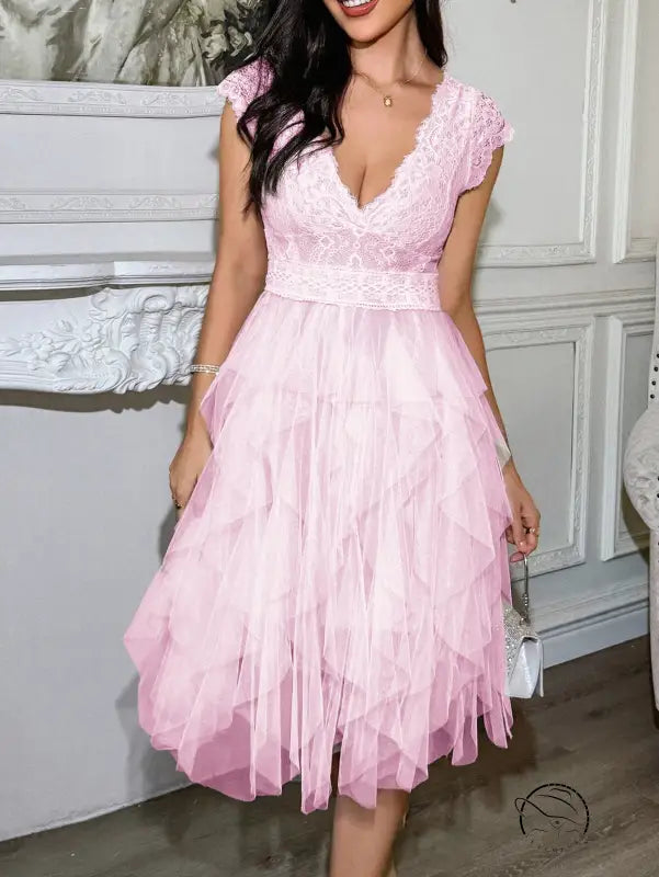 Elegant Lace Short Sleeved Dress