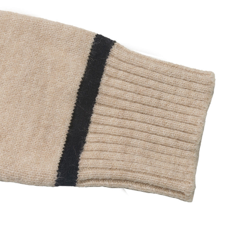 Elegant off-shoulder langry rhombus plaid sweater in beige ribbed wool blend