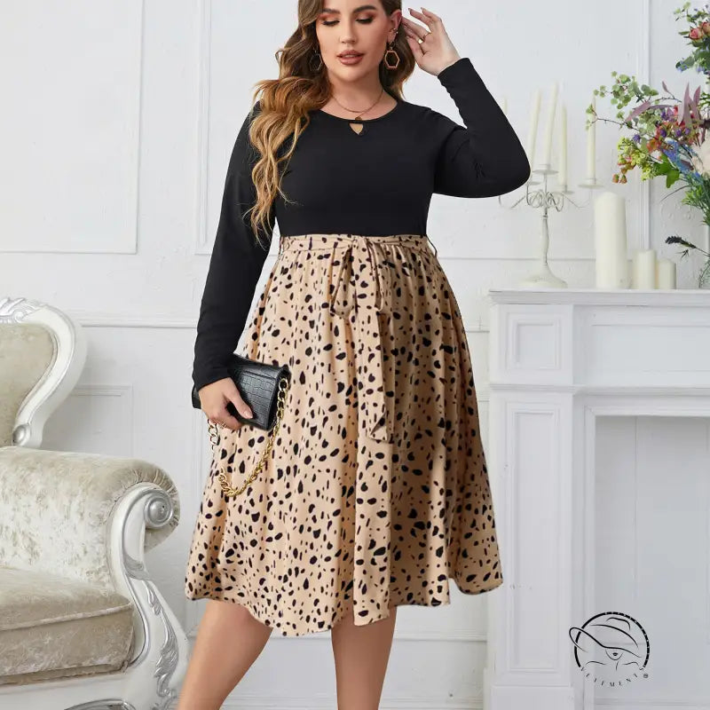 Polka dot printing loose dress with black top and spotted skirt