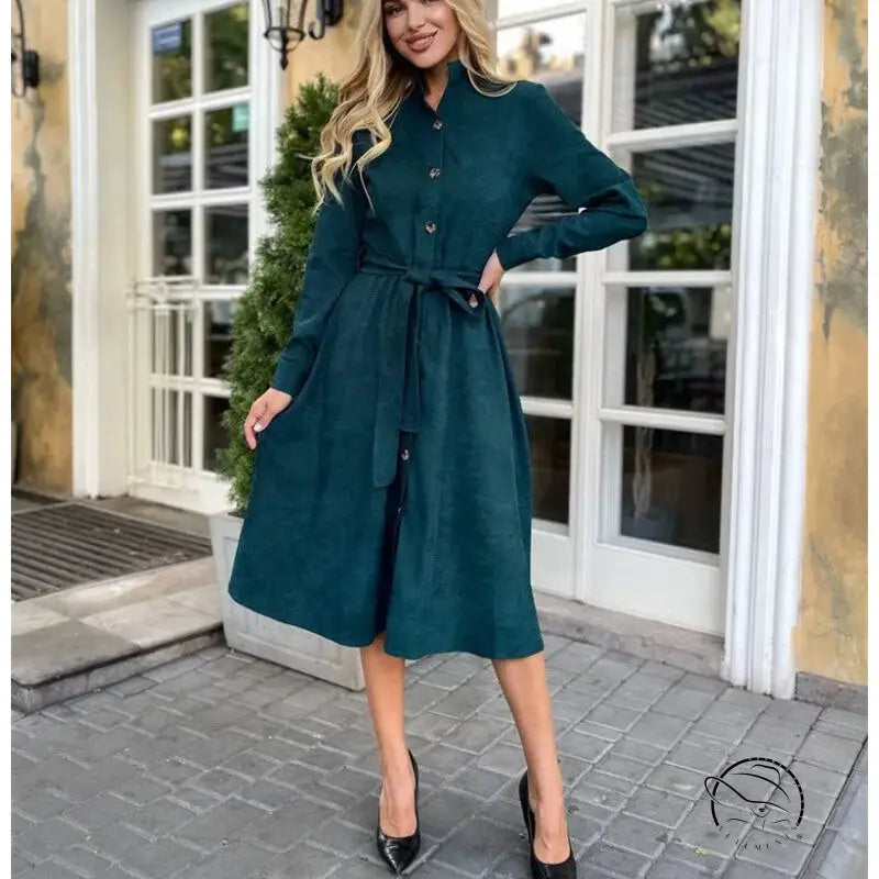 Elegant daily dress in emerald green corduroy