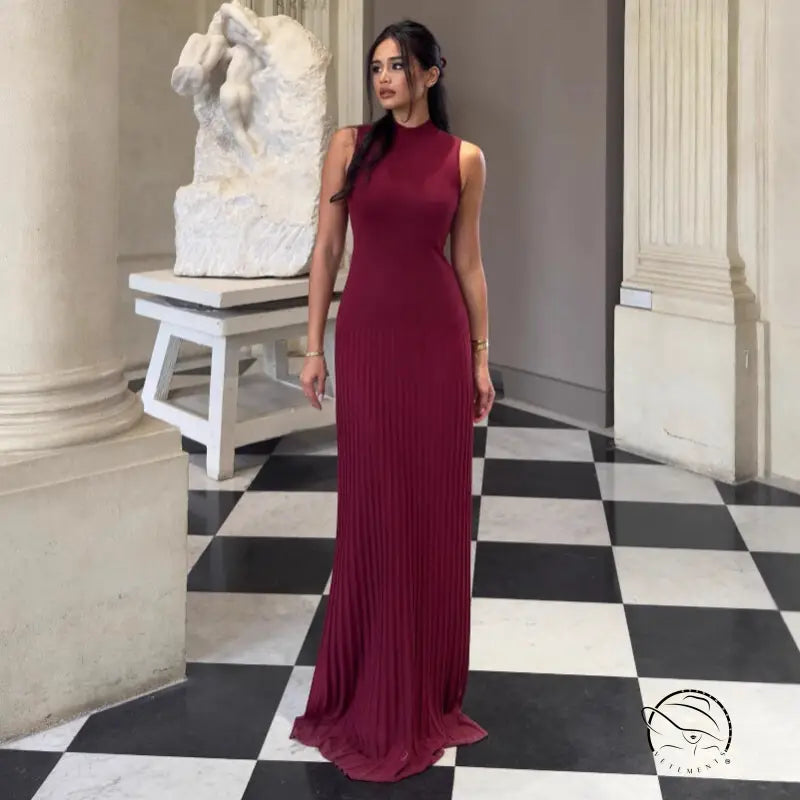 Sleeveless burgundy pleated maxi dress with high neckline in Langry fashion