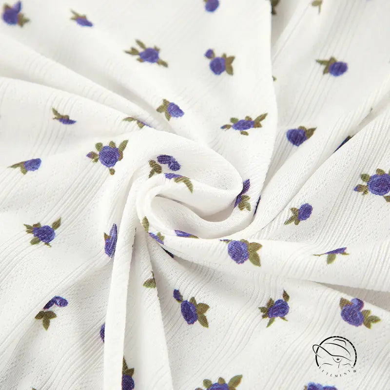 White knitted jacquard pajamas with purple floral pattern