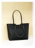Enchanting Retro Shoulder Bag