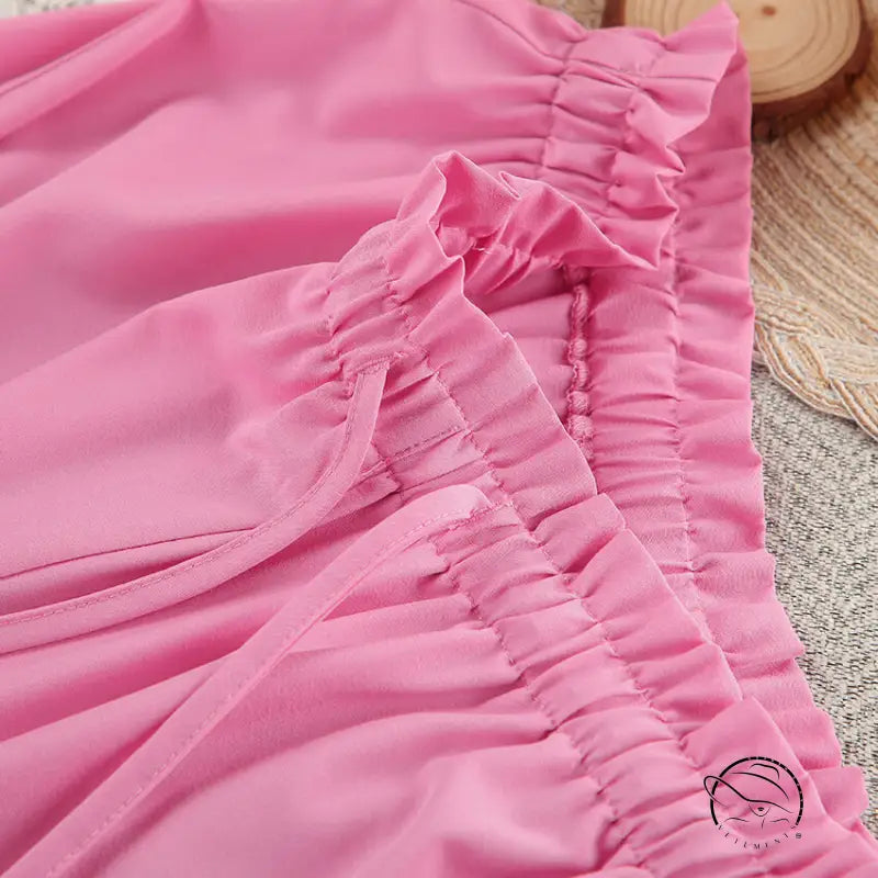 Pink ruffled langry shorts in casual loose comfortable fashion pajamas