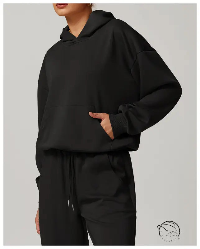Black langry hooded sweatshirt and sweatpants set in casual fashion ملابس