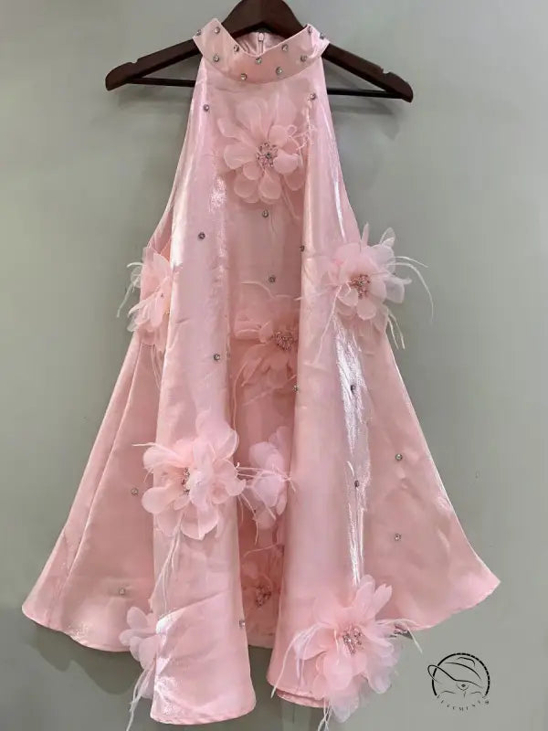 Stunning A-line short dress in pink halter with floral embellishments