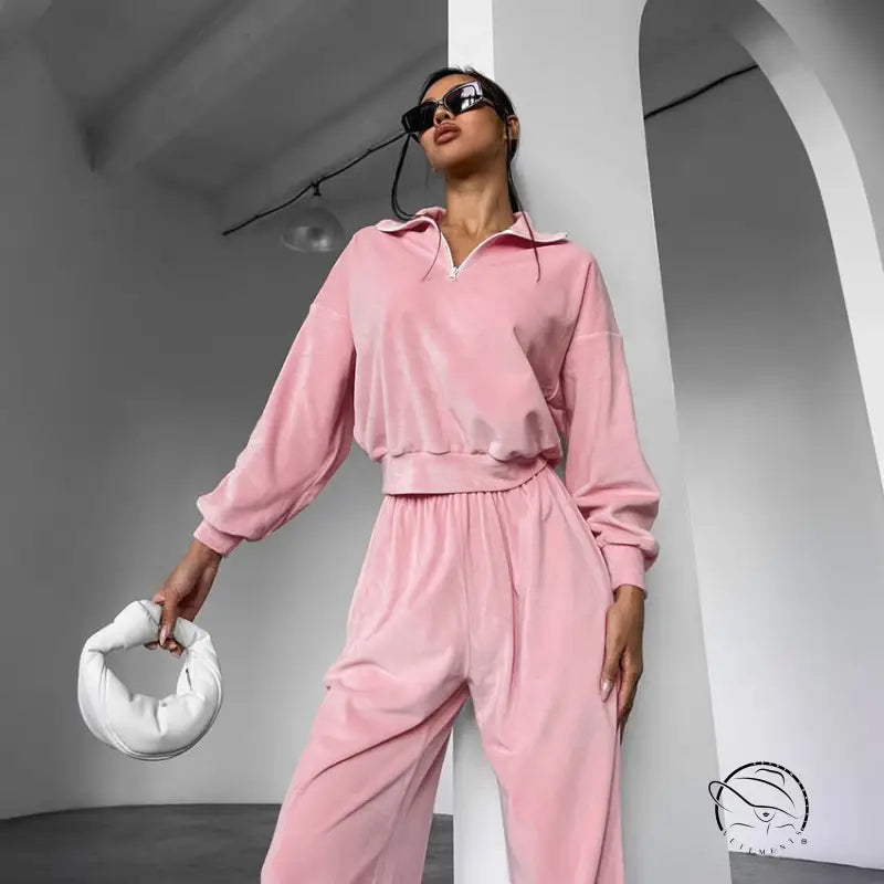 Pink velvet two-piece loungewear set in Gentle Pink Knitted Velvet fashion