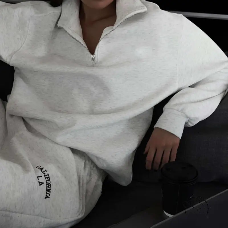 Gray half zipper autumn winter fleece lined sweatshirt and sweatpants