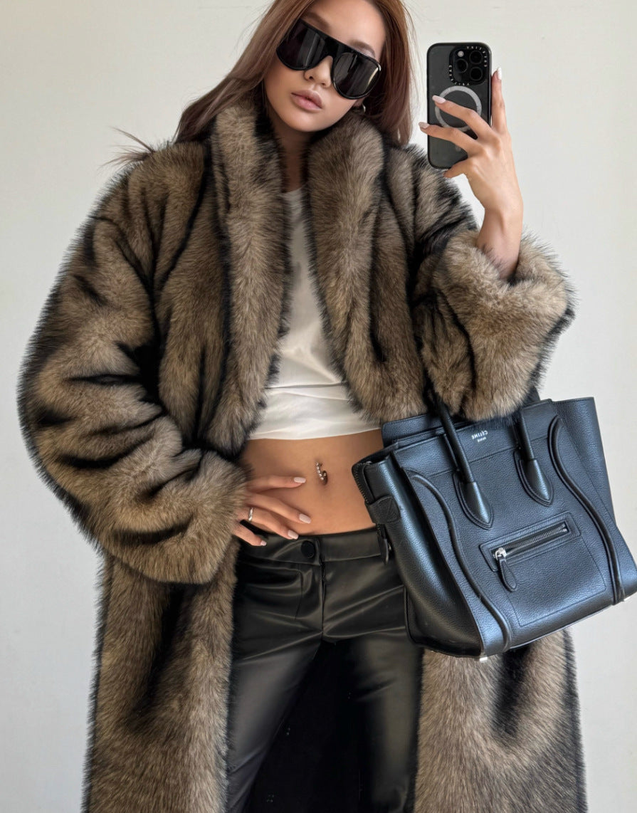 Elegant faux fur Langry coat with black leather Celine bag