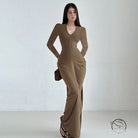 Long-sleeved brown bodycon maxi dress with V-neck and pockets