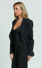 Langry casual slim fit blazer in black wool-polyester with wide lapels