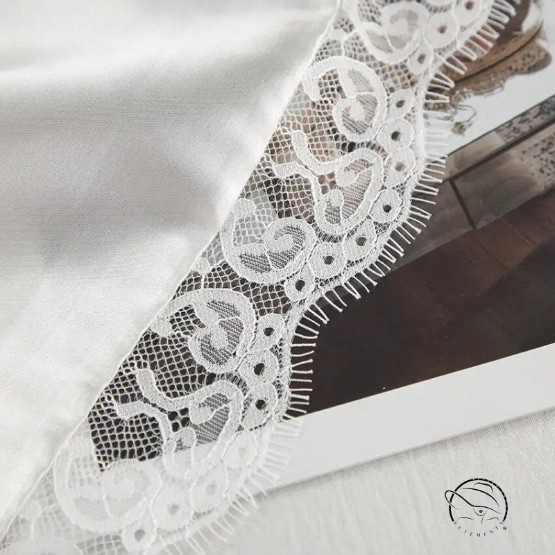 White lace trim on langry ice silk pajamas with floral patterns