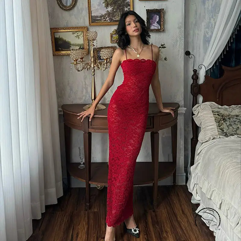 Elegant French high-grade red lace evening gown in langry fashion