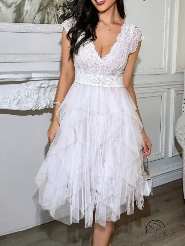 Elegant Lace Short Sleeved Dress