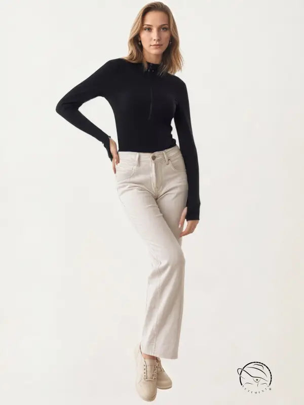 Langry fashion beige high-waisted jeans with white sneakers