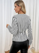 Striped langry blouse with v-neck and long sleeves for casual office fashion