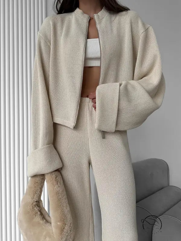 Zara cream corduroy oversized jacket with zipper, pockets, enchanting langry fashion trousers