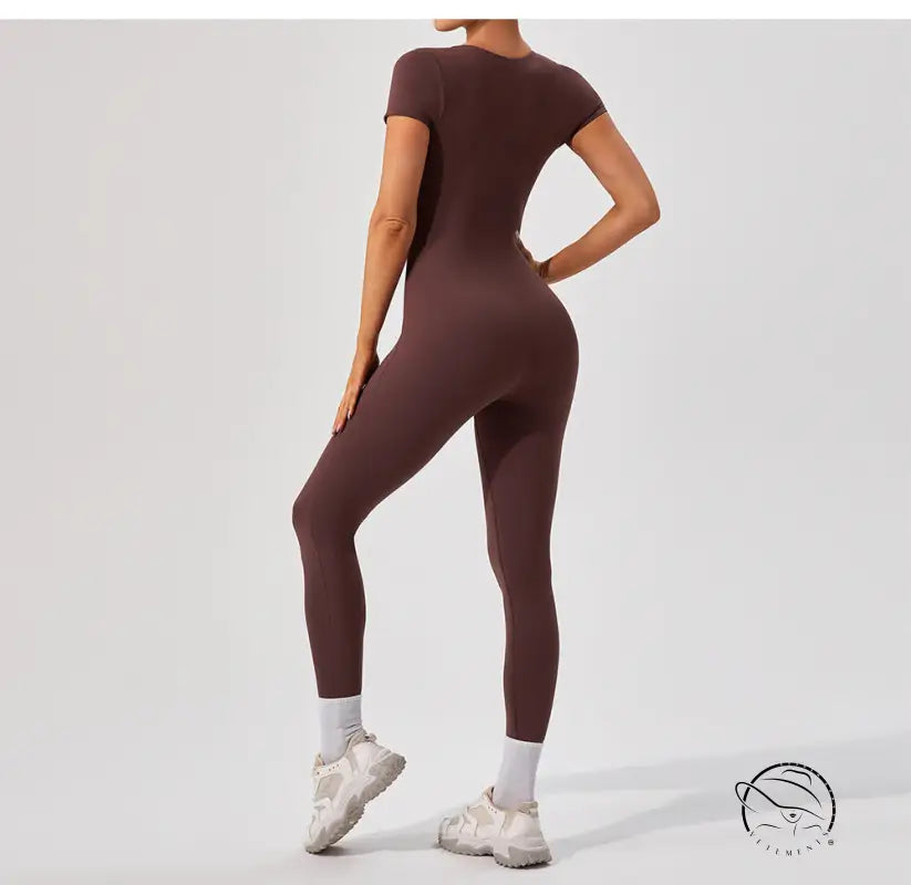 Sleek langry fashion yoga bodysuit in brown one-piece ملابس