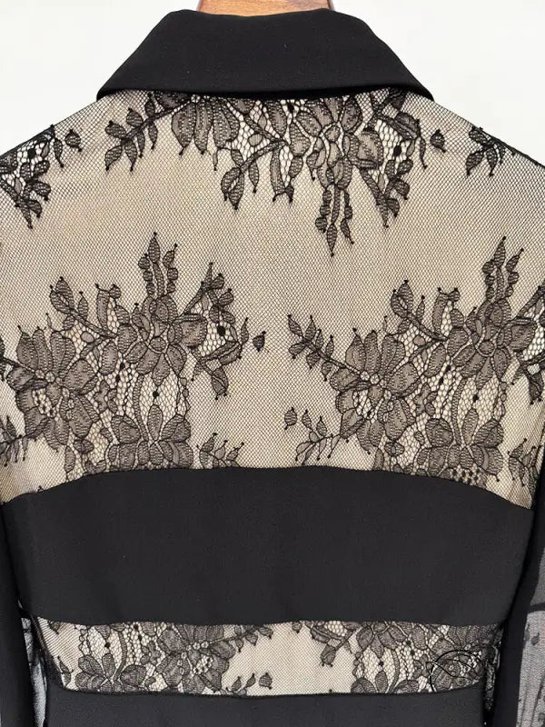 Elegant black lace-accented langry floor-length fashion dress