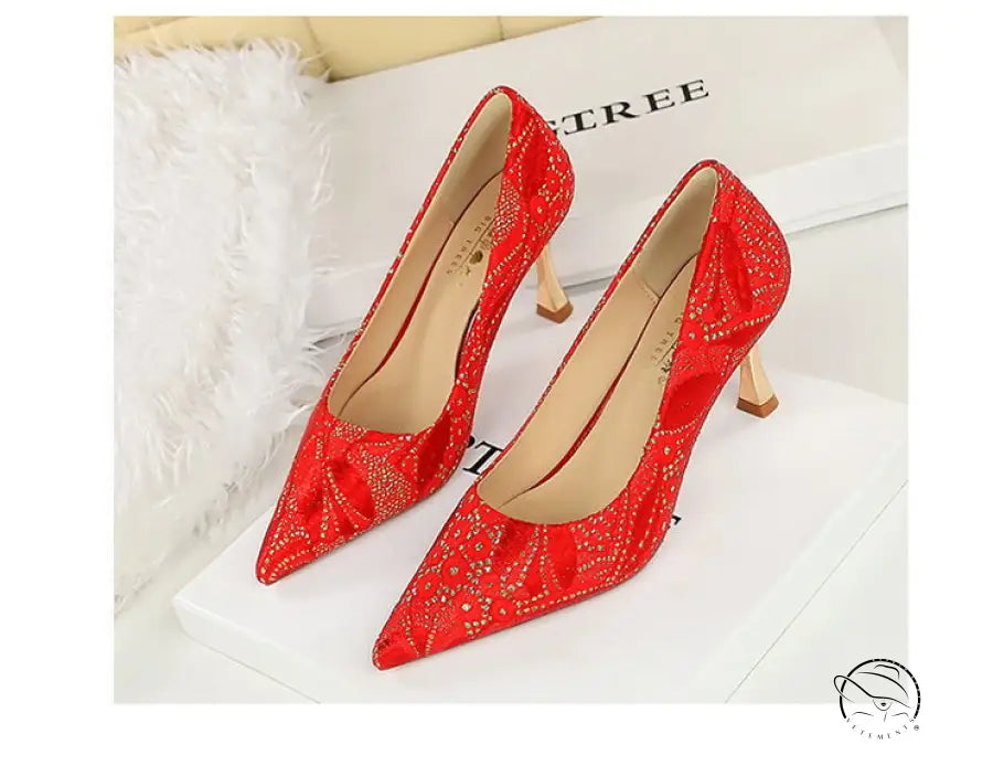 Red langry fashion high heel shoes with lace and pointed toes